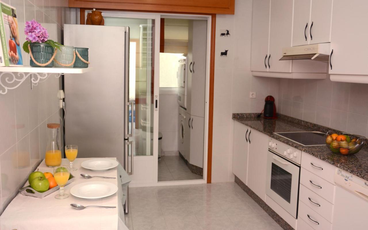산신소 Desconectaengalicia Mantela, Vistas Puerto Deportivo, 20M Playa 아파트 외부 사진